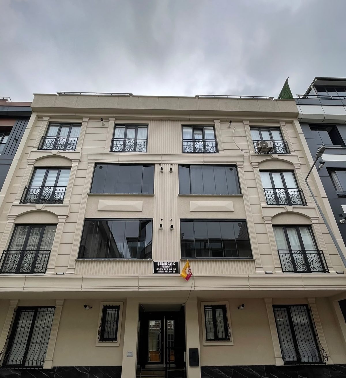 Avrupa Apartmanı, Boztepe Sokak, Küçükçekmece